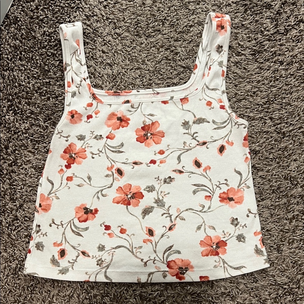 Old Navy Floral Tank Top in White and Pink